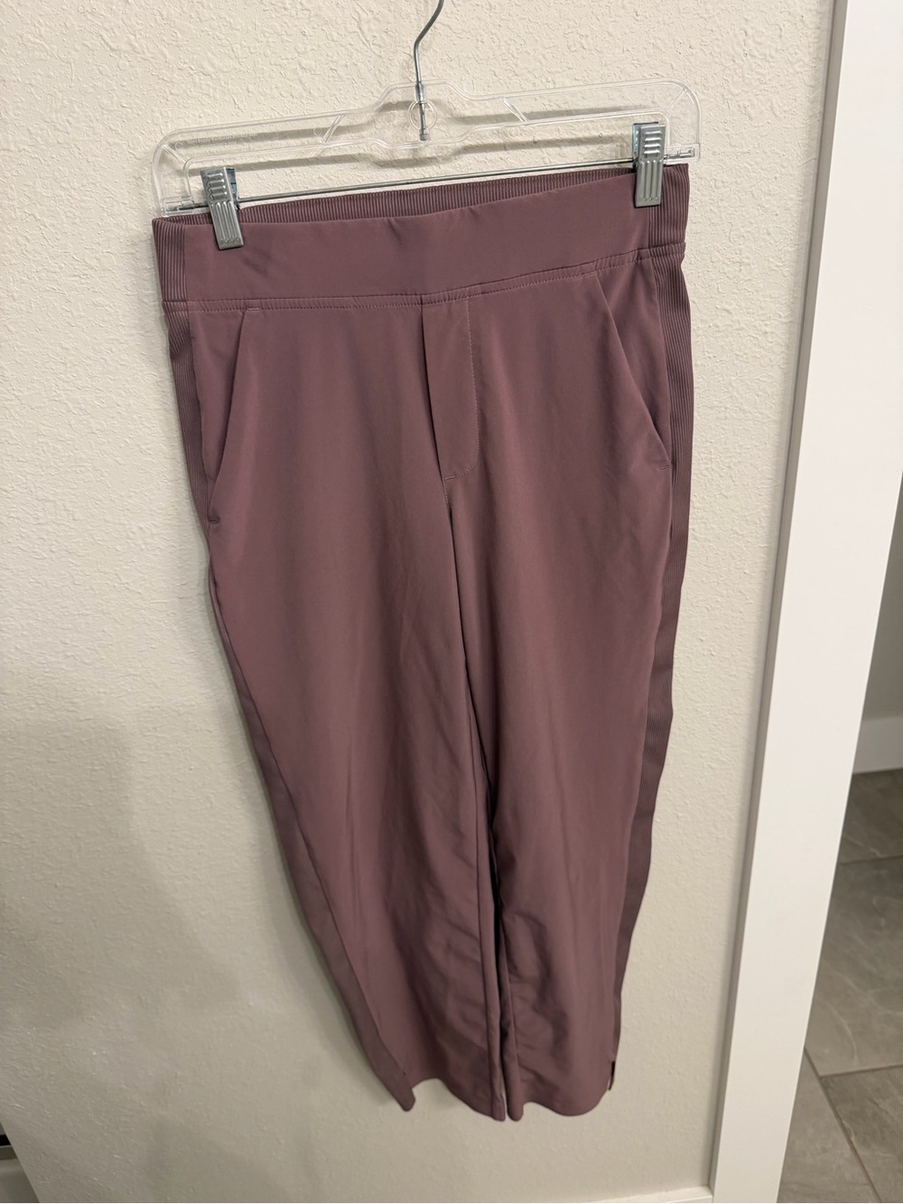 Athleta Mauve High-Rise Wide-Leg Capris